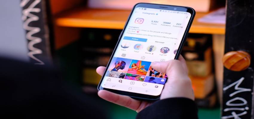 Instagram पर कौन कर रहा है आपको स्टॉक? इस ट्रिक से चुटकियों में लगाए पता