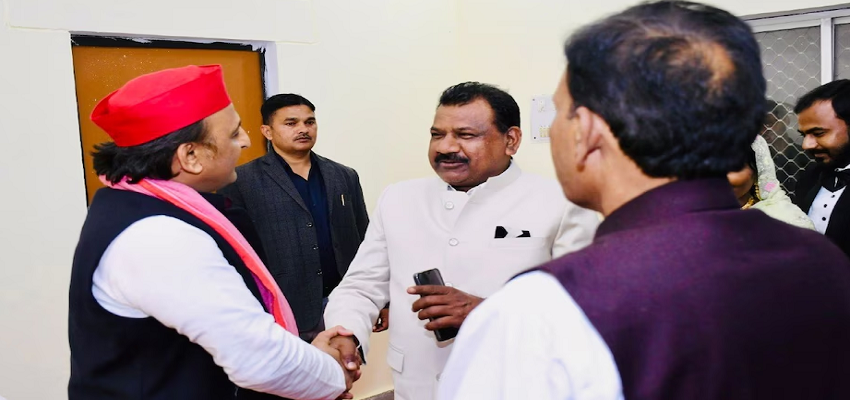 BSP नेता सुरेंद्र सागर को सपा विधायक की बेटी से शादी करना पड़ा महंगा, मायावती ने लिया बड़ा कदम