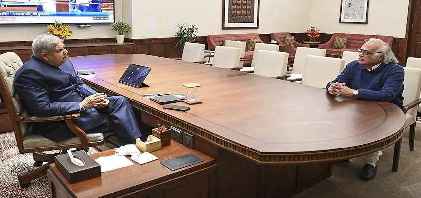 विपक्ष ने उपराष्ट्रपति धनखड़ के खिलाफ क्यों पेश किया अविश्वास प्रस्ताव? जयराम रमेश ने बताई विपक्ष की वजहें