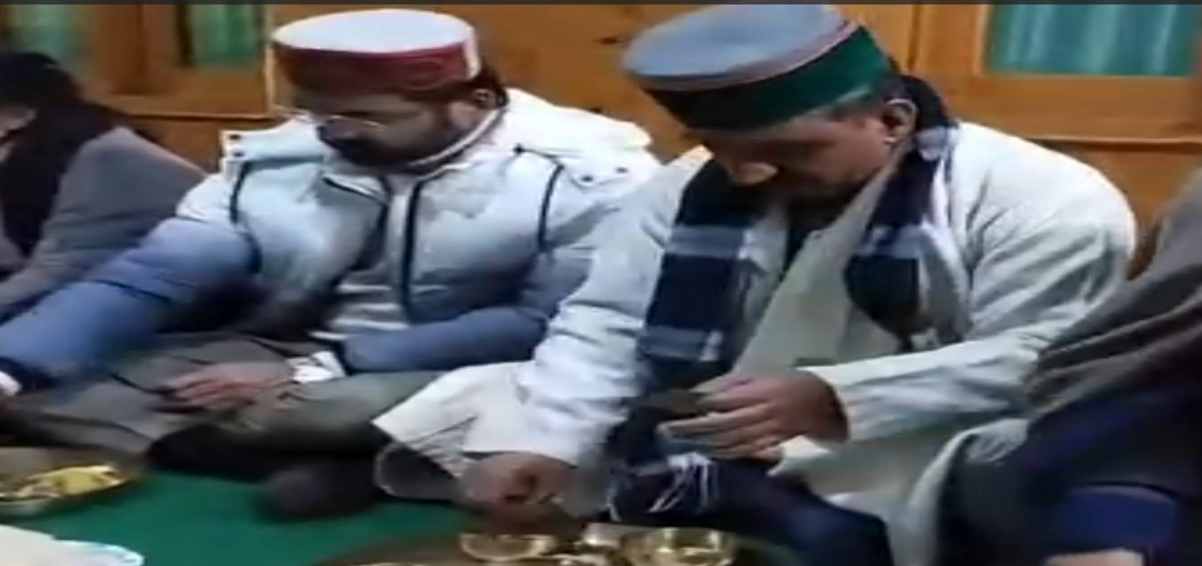 मुख्यमंत्री के डिनर में परोसा गया जंगली मुर्गा, भाजपा विधायक ने की कार्रवाई की मांग, मचा बवाल