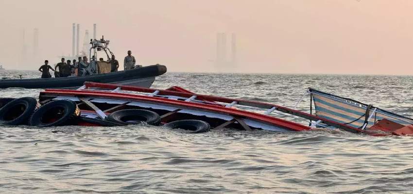 Boat Capsized In Mumbai:   मुंबई में दिल दहला देने वाला हादसा, नाव पलटने से 13 लोगों की मौत, 100 से ज्यादा लोग सुरक्षित