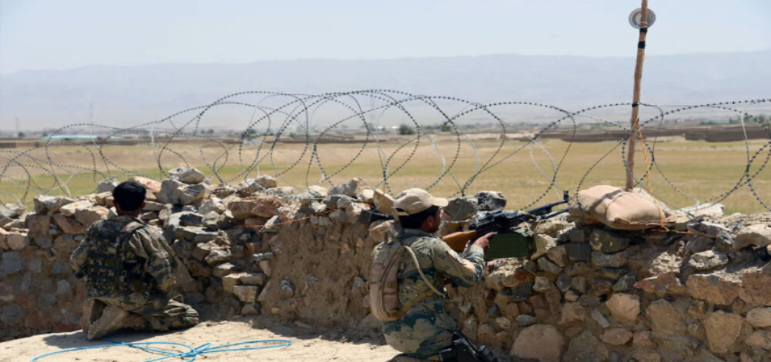 पाकिस्तान- अफगानिस्तान के बीच संघर्ष हुआ तेज, एक दूसरे पर बरसा रहे बम