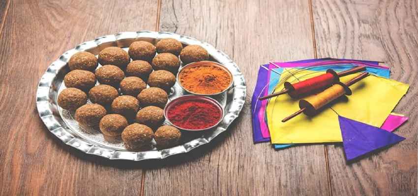 इन स्नैक्स के बिना अधूरा है मकर संक्रांति का त्योहार, पोषण से भरपूर ये लाइट और टेस्टी फूड आइटम्स