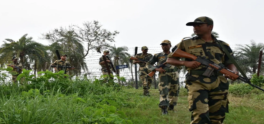 भारत-बांग्लादेश सीमा पर बांग्लादेशी नागरिकों से झड़प, BSF ने आंसू गैस का किया इस्तेमाल