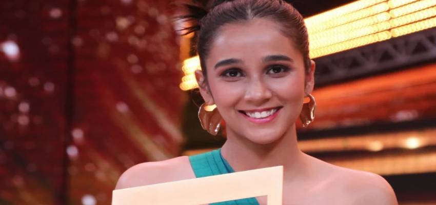 श्रद्धा मिश्रा ने जीती Sa Re Ga Ma Pa की ट्रॉफी, अपनी शानदार परफॉर्मेंस से जीता सबका दिल