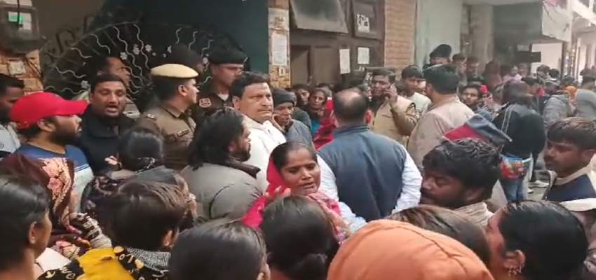 Faridabad Crime: घर में घुसकर 15 वर्षीय नाबालिक लड़की की गला रेत कर हत्या, आरोपी लंबे समय से दे रहा था धमकी