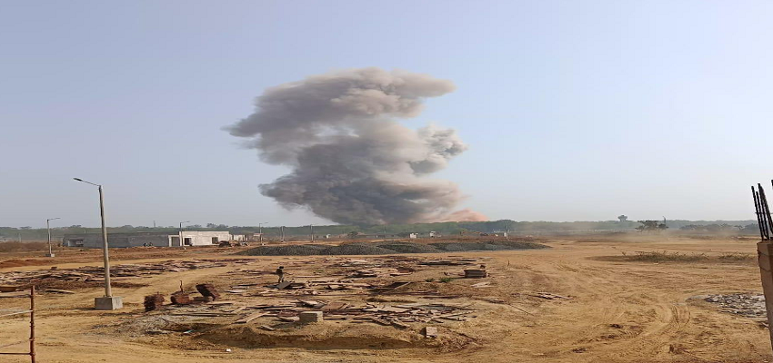 Maharashtra Blast: महाराष्ट्र की ऑर्डिनेंस फैक्ट्री में जोरदार धमाका, 5 लोगों की मौत