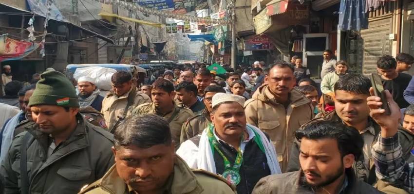 Delhi Election: “सिसोदिया जेल गए तो उन्हें क्यों नहीं निकाला?”, ताहिर हुसैन ने अरविंज केजरीवाल पर किया तीखा प्रहार