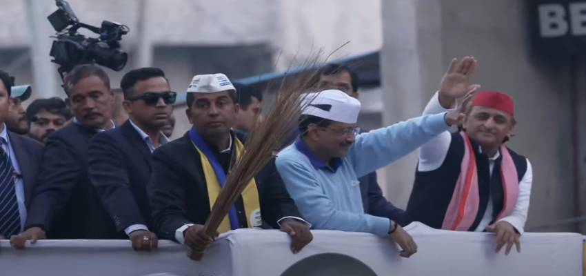 दिल्ली विधानसभा चुनाव में अखिलेश यादव की एंट्री, इशारों में कांग्रेस पर साधा निशाना