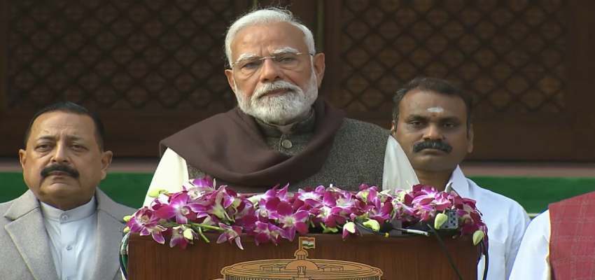 Budget Session 2025 LIVE :   बजट से पहले में पीएम मोदी ने मां लक्ष्मी को किया प्रणाम, कहा-  मां लक्ष्मी हमें सिद्धि और विवेक देती हैं