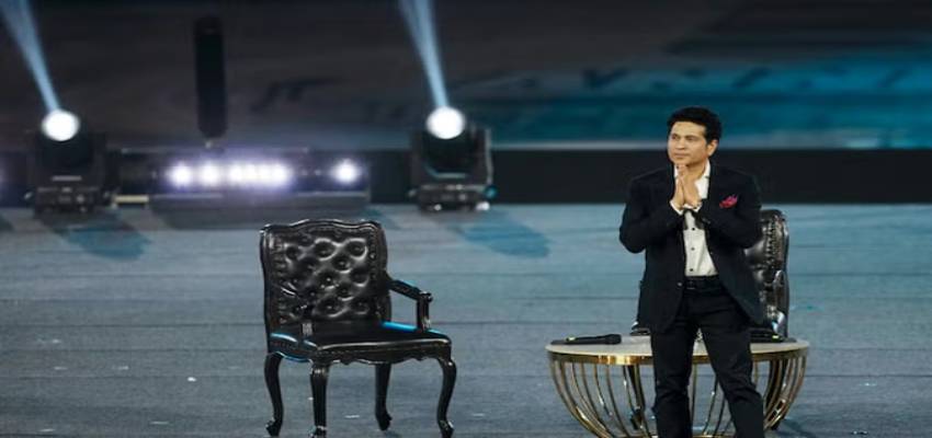 भारतीय खिलाड़ियों को सचिन तेंदुलकर ने दी सलाह, बोले - ध्यान भटकाने वाली चीजों से दूर रहें