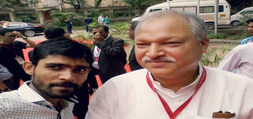 Bihar: कांग्रेस विधायक दल के नेता शकील खान के बेटे ने की आत्महत्या, पटना आवास पर मिली लाश