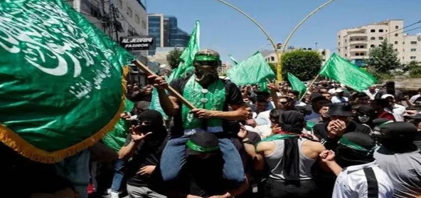 कश्मीर में फिर से बढ़ रहा आतंक! जैश-लश्कर ने मिलाया हमास से हाथ