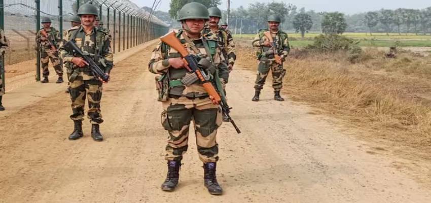 बांग्लादेशी घुसपैठियों ने BSF पर किया हमला, लाठी-डंडे और वायर कटर लेकर आए थे हमलावर