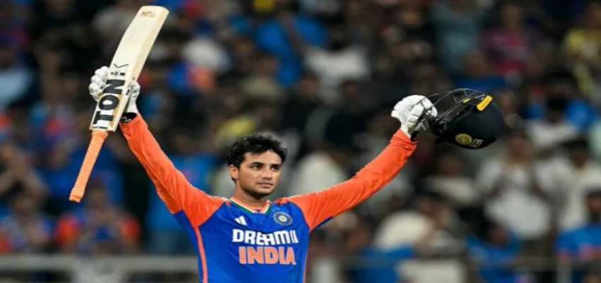 आईसीसी की रैंकिंग में अभिषेक शर्मा का कमाल, सूर्य और तिलक वर्मा को पीछे छोड़ हासिल किया बड़ा मुकाम