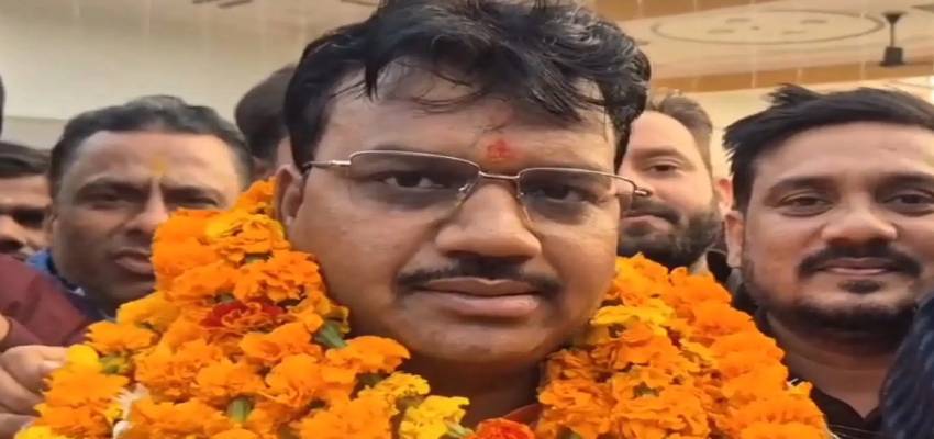 Milkipur By Election Result: मिल्कीपुर सीट पर भाजपा के चंद्रभानु पासवान की बड़ी जीत, जानें उनका राजनीतिक सफर