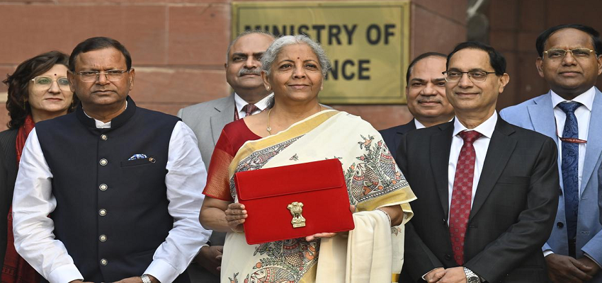 New Income Tax Bill: संसद में पेश हो सकता है नया इनकम टैक्स बिल, लागू होते ही होंगे ये बड़े परिवर्तन