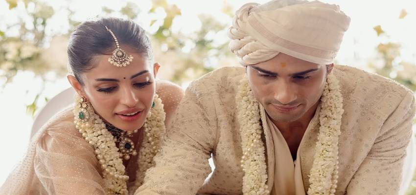 प्रतीक बब्बर ने प्रिया बनर्जी से रचाई शादी, परिवार को इनवाइट नहीं करने पर भाई आर्य ने उठाए सवाल