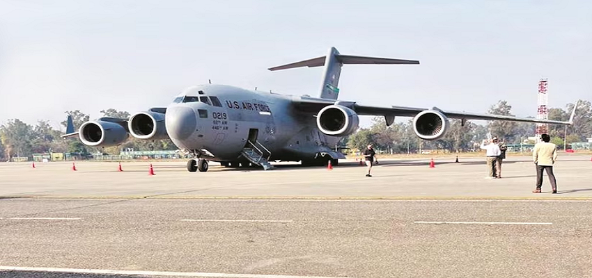 अमेरिका से डिपोर्ट हुए भारतीयों का दूसरा जत्था अमृतसर पहुंचा, जानें इस बार कितने अप्रवासी लौटे?