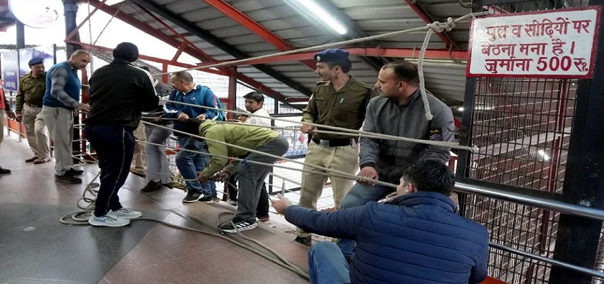 नई दिल्ली रेलवे स्टेशन पर 5 नए नियम लागू, भीड़ कंट्रोल करने के लिए छठ पूजा मॉडल अपनाया