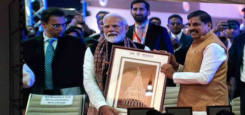 PM मोदी ने ग्लोबल इन्वेस्टर्स समिट का किया उद्घाटन, मध्य प्रदेश में भारी निवेश आने की उम्मीद
