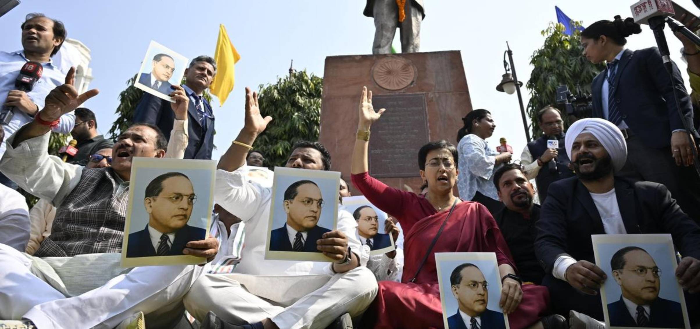 Delhi Assembly: AAP के 21 विधायक तीन दिनों के लिए निलंबित, विधानसभा की कार्यवाही की अवधि बढ़ी