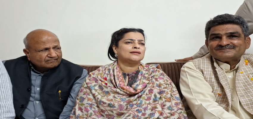 दीपेंद्र हुड्डा के बयान पर श्रुति का पलटवार, कहा- यह सब नहीं कहेंगे तो उनकी राजनीति खत्म हो जाएगी