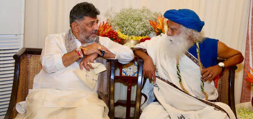 कांग्रेसी मंत्रियों ने शिवकुमार के खिलाफ खोला मोर्चा, महाकुंभ और सद्गुरु इवेंट को लेकर उठाए सवाल