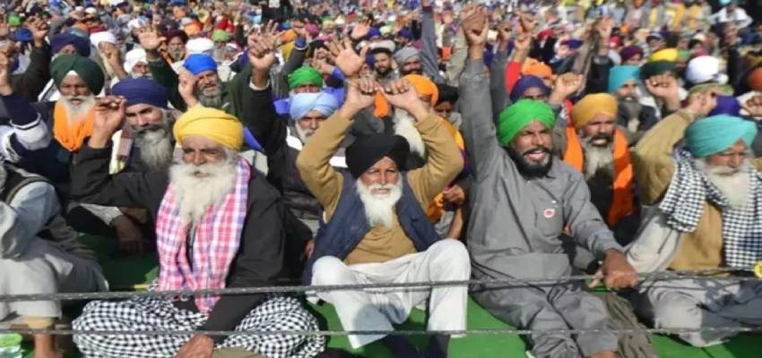 Farmers Protest: चंडीगढ़ कूच कर रहे किसानों को रोका गया, अब सड़को पर ही शुरु हुआ धरना-प्रदर्शन