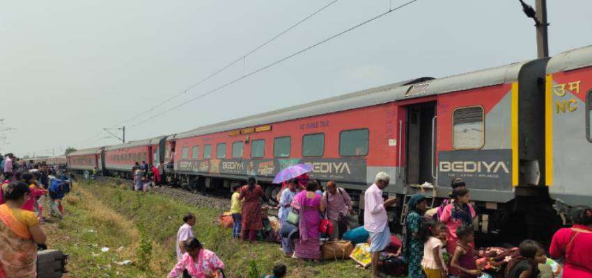 Odisha Train Accident: फिर बड़े रेल हादसे से दहला ओडिशा, पटरी से उतरे कामाख्या एक्सप्रेस के 11 डिब्बे