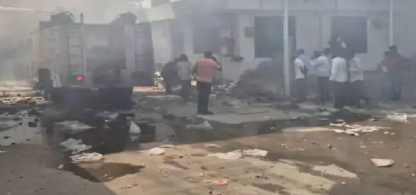 गुजरात की एक पटाखा फैस्ट्री में ब्लास्ट, 17 मजदूरों की मौके पर मौत