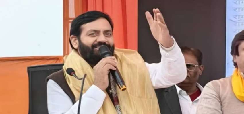 गड्ढा मुक्त होगी हरियाणा की सड़कें, सीएम नायब सैनी ने अधिकारियों को दिए सख्त निर्देश