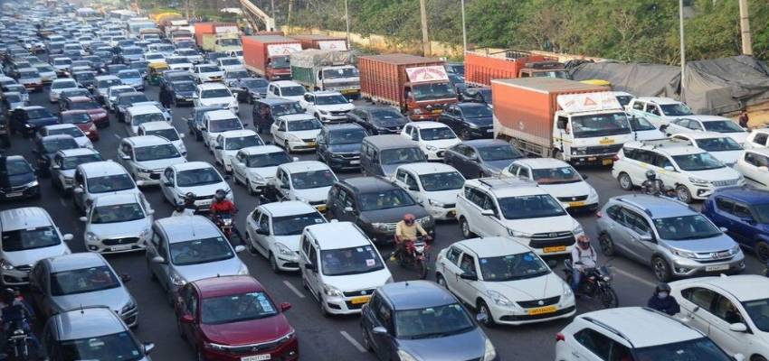 दिल्ली में पेट्रोल-डीजल वाले वाहन होंगे बंद, सरकार ने गाड़ियों को लेकर बनाया नया मास्टरप्लान