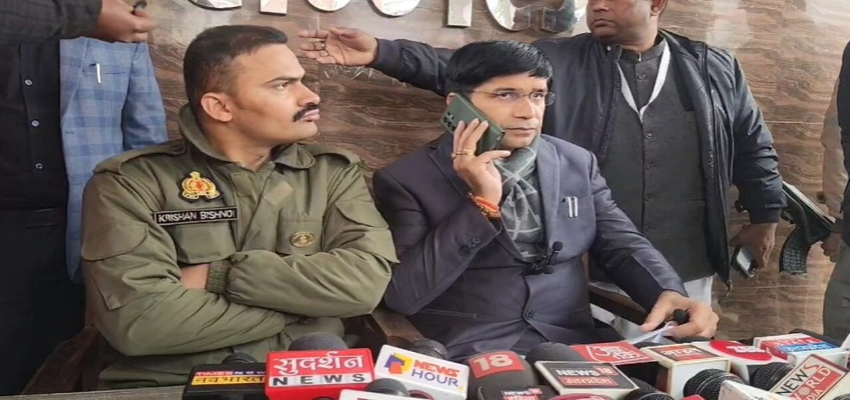 'वक्फ बिल' को लेकर संभल पुलिस छावनी में तब्दील, मुजफ्फरनगर में भी सुरक्षा बढ़ाई गई