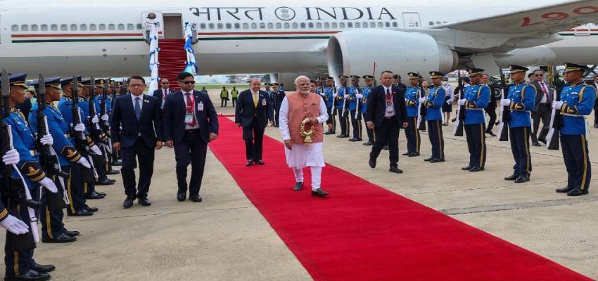 बिम्सटेक शिखर सम्मेलन में शामिल हुए पीएम  मोदी, बैंकॉक में बांग्लादेश से होगी अहम चर्चा