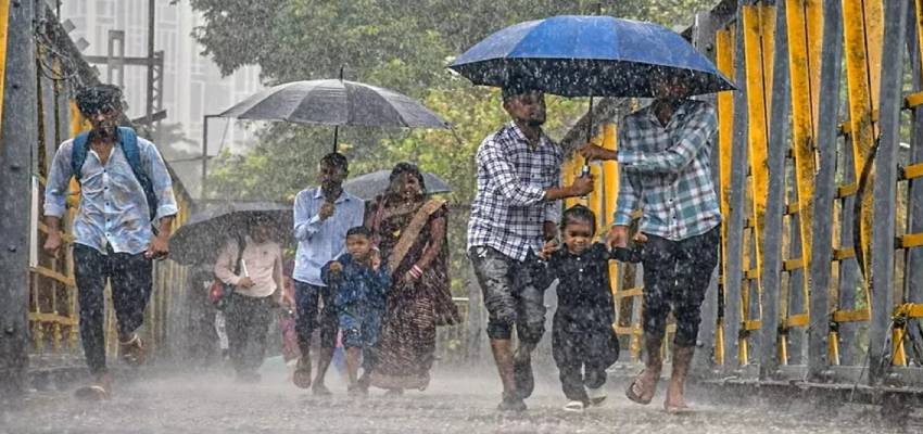 Weather Update: दिल्ली का मौसम हुआ कूल-कूल, यूपी समेत इन राज्यों में आंधी-तूफान और बारिश का अलर्ट