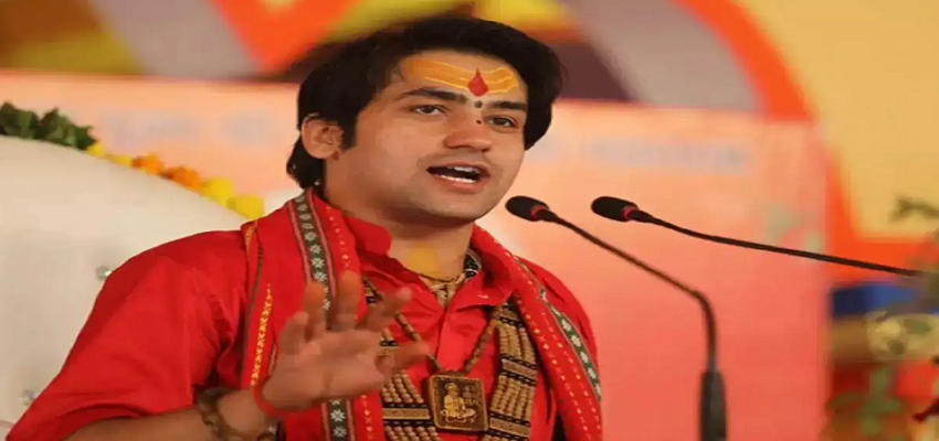 Murshidabad Violence: मुर्शिदाबाद हिंसा पर धीरेंद्र शास्त्री ने जताई चिंता, बोले - डरे हुए है हिंदू, वो दिन दूर नहीं जब...