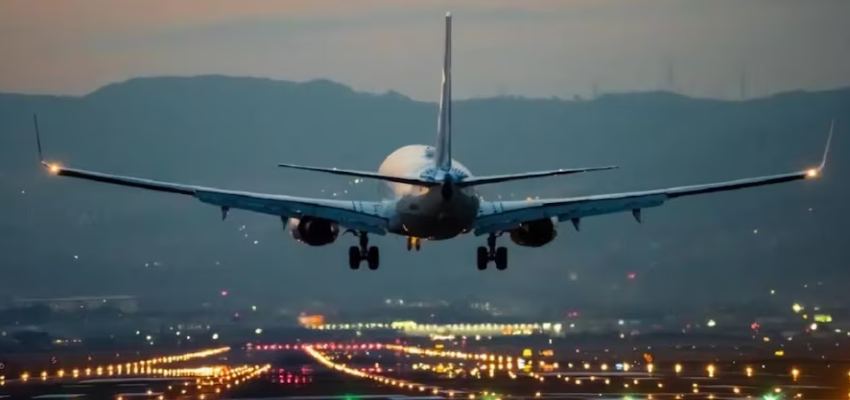 ऑपरेशन सिंदूर के बाद हाई अलर्ट पर भारत, 200 उड़ानें रद्द, 18 एयरपोर्ट्स अस्थायी रूप से बंद