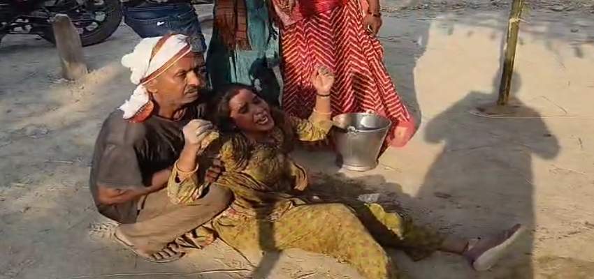 मंडप में पहुंची पहली पत्नी, दूल्हे को बताया पति, किया हंगामा और तोड़फोड़, पुलिस रही मूकदर्शक