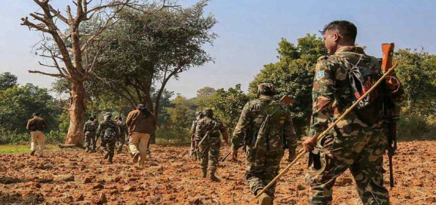 छत्तीसगढ़-तेलंगाना सीमा से सटे इलाके में नक्सलियों का IED अटैक, हमले में 3 पुलिसकर्मी शहीद