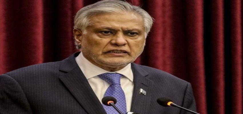 डर के माहौल में जी रहा पाकिस्तान, बोला - भारत अपनी सैन्य कार्रवाई रोक दे तो हम भी पीछे हट जाएंगे