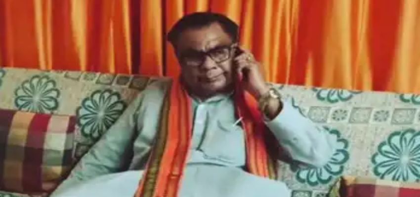 डांसर संग बीजेपी नेता की हरकतों से मचा बवाल, पार्टी में आपसी तकरार के बाद दी सफाई