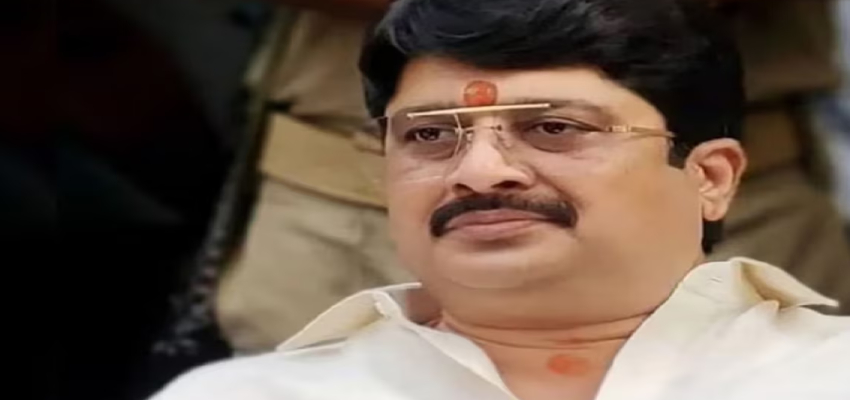 Uttar Pradesh: बाहुबली राजा भैया पर पत्नी भानवी ने लगाए आरोप, मोदा-शाह से लगाई अपील की गुहार