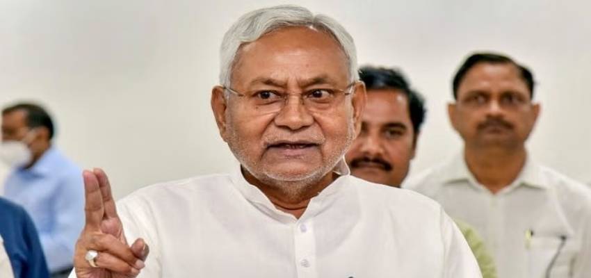 Bihar News: चुनावी साल में CM नीतीश कुमार का बड़ा ऐलान, सवर्ण जातियों के लिए बना आयोग