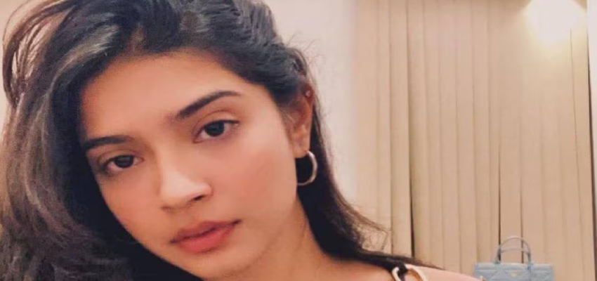 Sharmistha Panoli Case: शर्मिष्ठा पनोली के खिलाफ शिकायत करने वाला व्यक्ति लापता, जांच में हुआ बड़ा खुलासा