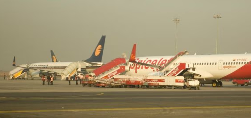 दिल्ली से उड़ान भरने वालों के लिए अलर्ट, 3 महीने तक रद्द रहेंगी 114 उड़ानें