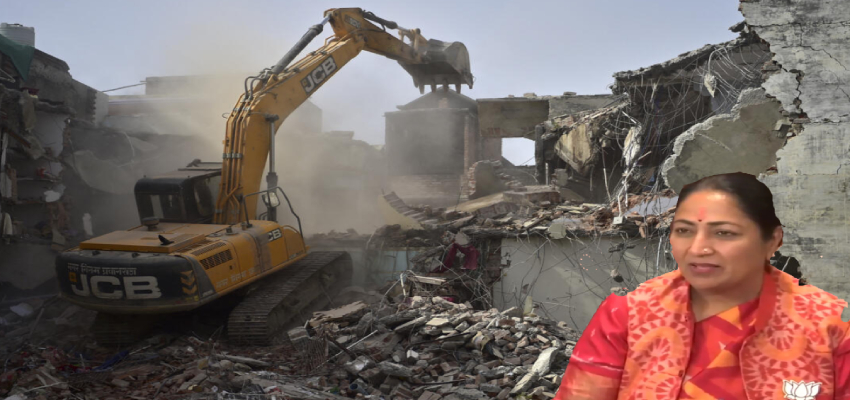 दिल्ली में झुग्गी तोड़फोड़ पर सियासी बवाल, बाढ़ नियंत्रण या गरीबों की बेदखली?