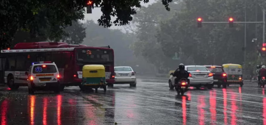 दिल्ली NCR में मौसम ने बदला मिजाज, तेज हवाओं के साथ जोरदार बारिश; गर्मी से मिली राहत