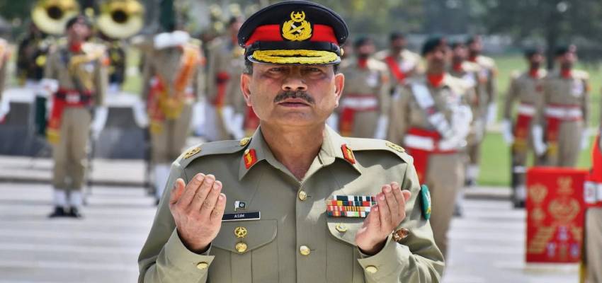 वाशिंगटन में जनरल मुनीर की भारी बेइज्जती! पाकिस्तानी नागरिकों ने बताया  हत्यारा