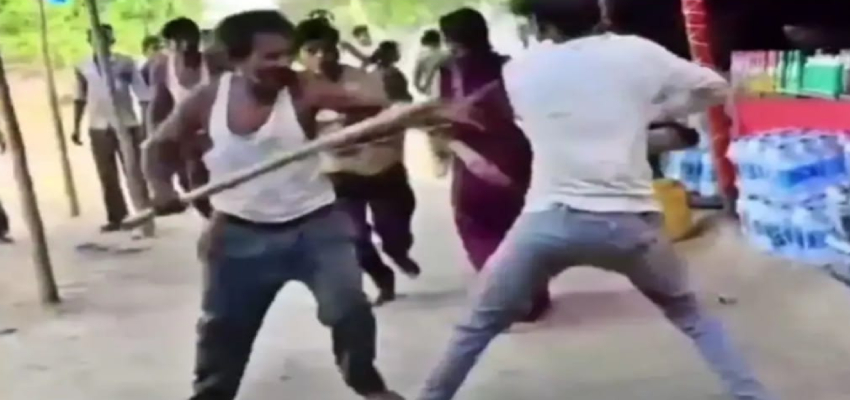 कानपुर के घाटमपुर में 'चाट युद्ध, दुकानदारों के बीच लाठी-डंडों की जंग; जाने क्या है वजह?